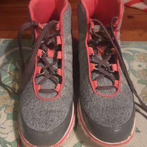 Sorel lightweight ankle boot size 8.5